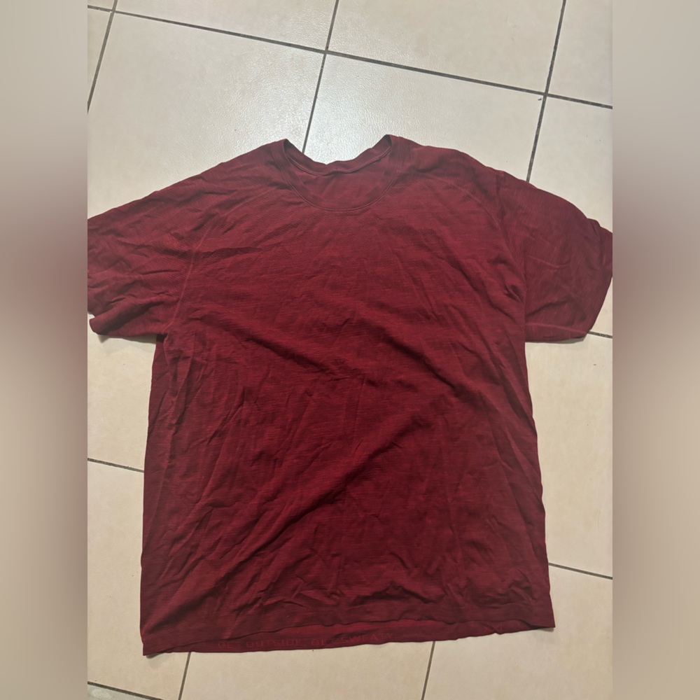 Red Lululemon T shirt - Men’s